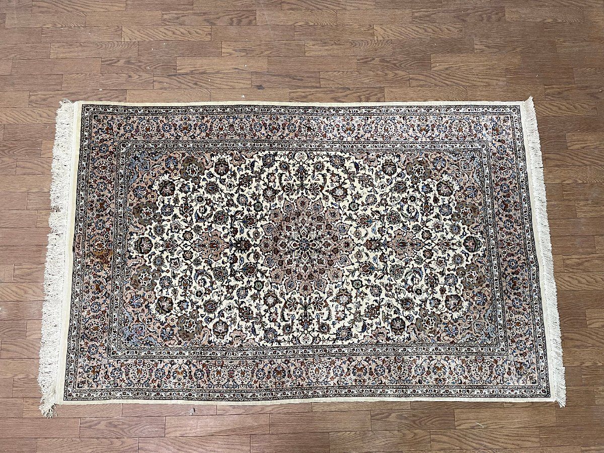 Y2706 イラン カシャーン産 サイン入り シルク100% 細密手織り　ma Y2706 イラン カシャーン産 サイン入り シルク100% 細密手織り ma