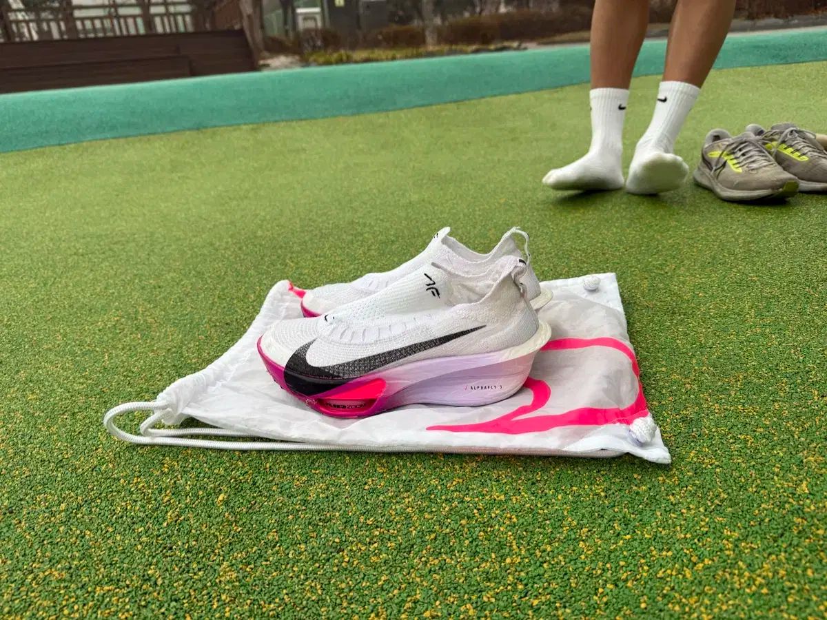 NIKE ナイキ