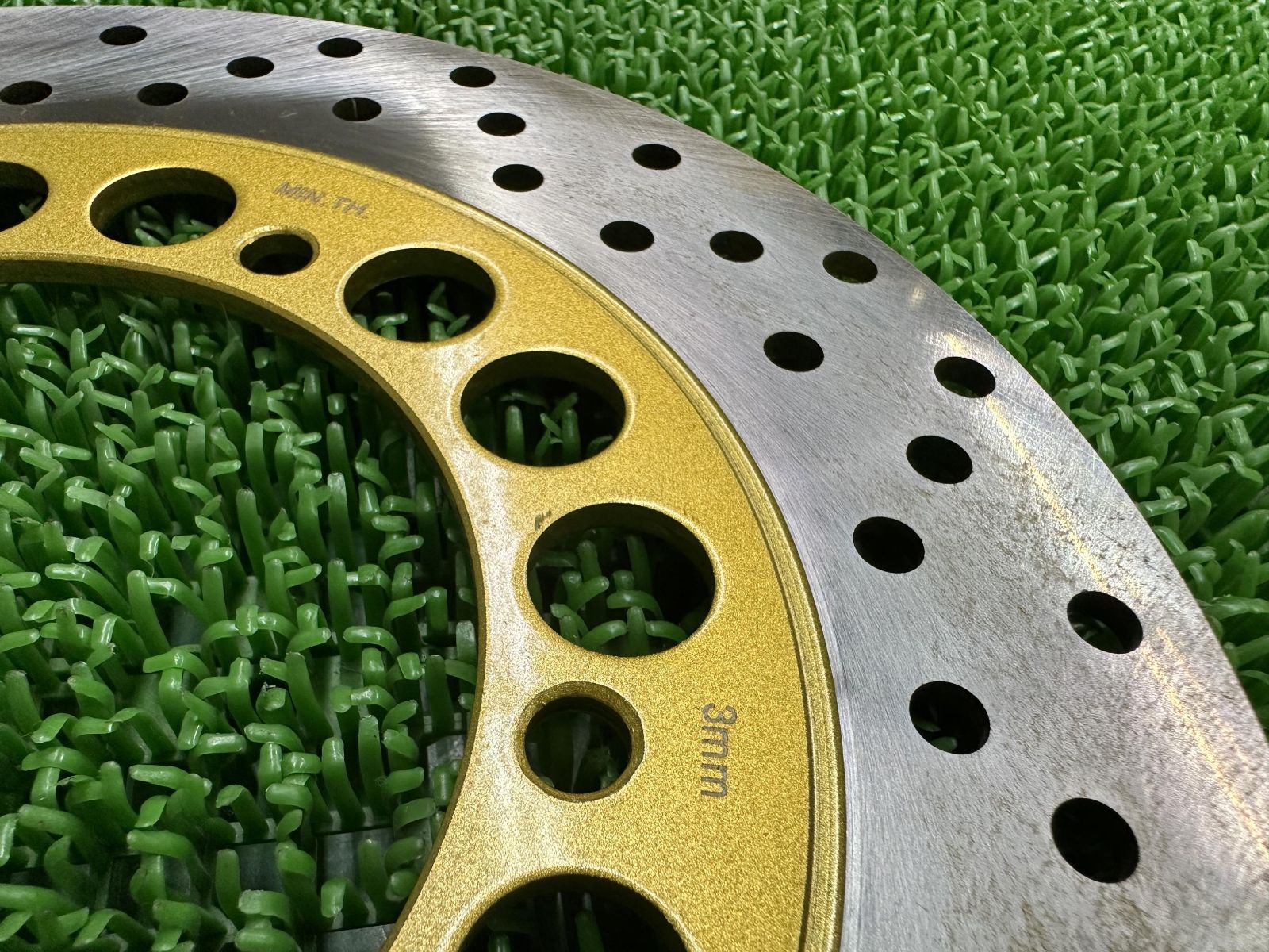 NBS製マジェスティ125 フロントブレーキディスク 社外 中古 バイク