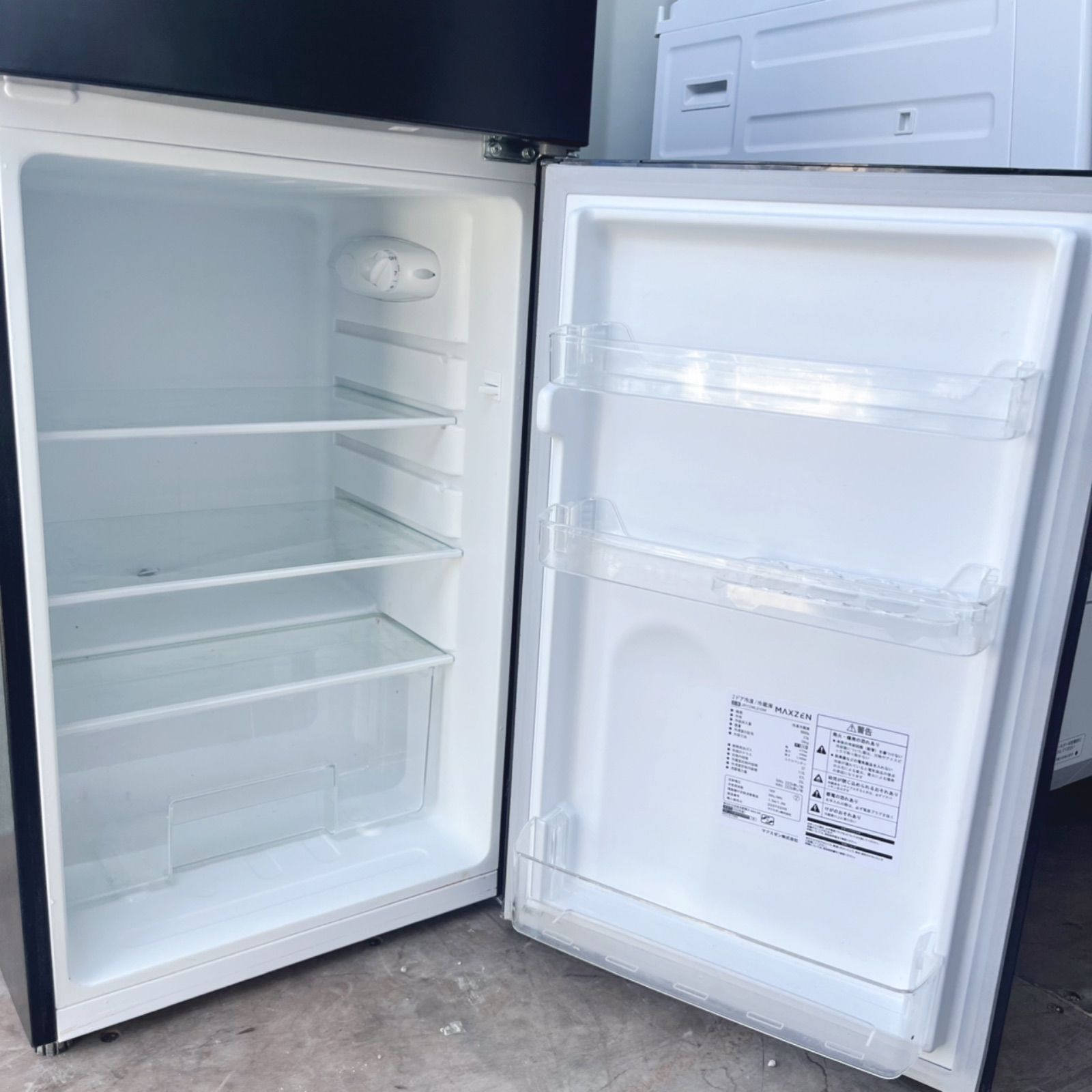 取付無料！コンパクト便利サイズ スタイリッシュダークシルバー冷蔵庫