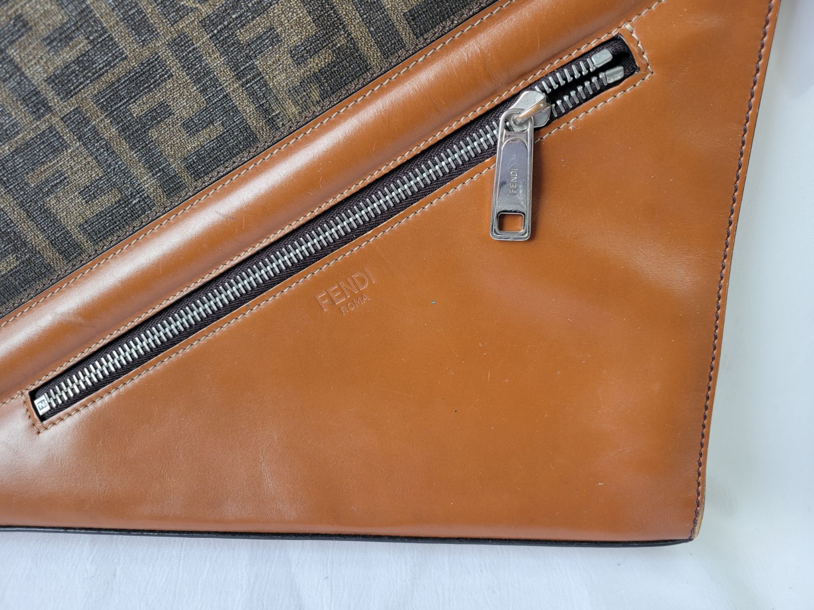 FENDI フェンディ FFズッカ PVC/レザー クラッチバッグ FENDI フェンディ ズッカ柄 クラッチバッグ セカンドバッグ