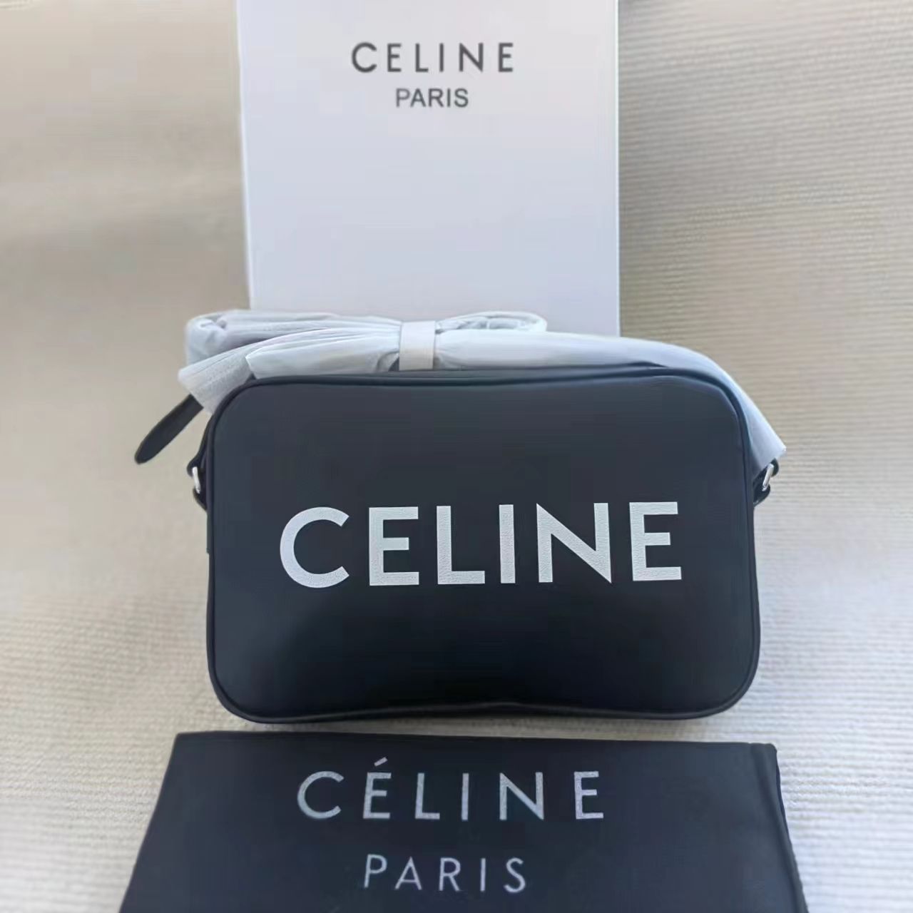 特別値下げ✨️CELINE セリーヌショルダーバッグ - メルカリ