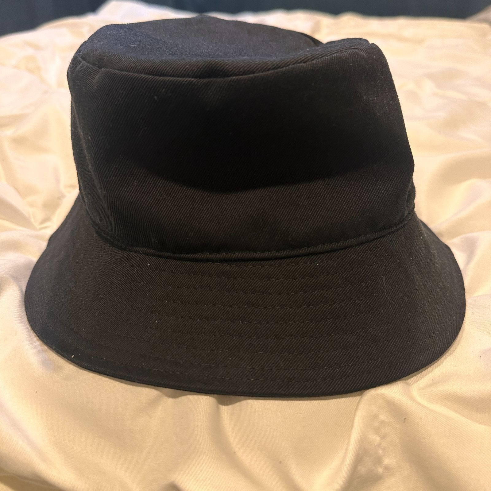 本物 鑑定済み CELINE 帽子 キャップ バケットハット ブラック