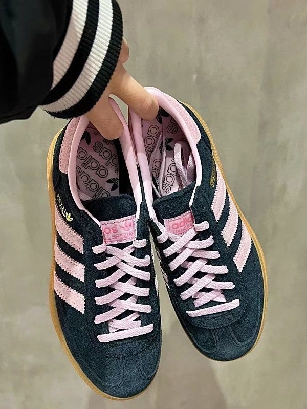 新品 adidas ハンドボール スペツィアル / HANDBALL SPEZIAL