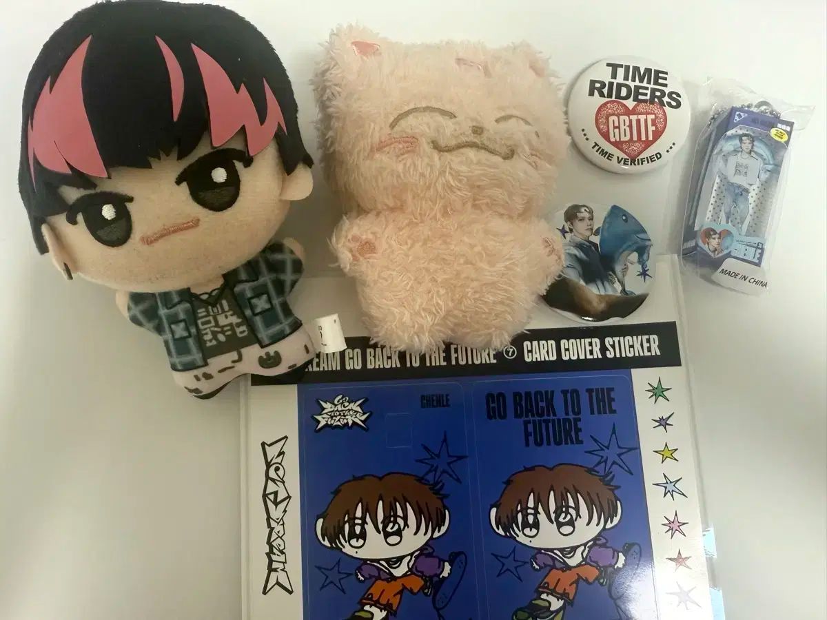 sky 星を紡ぐ子供たち キーホルダー 瞬きの肩組み ピンバッチ