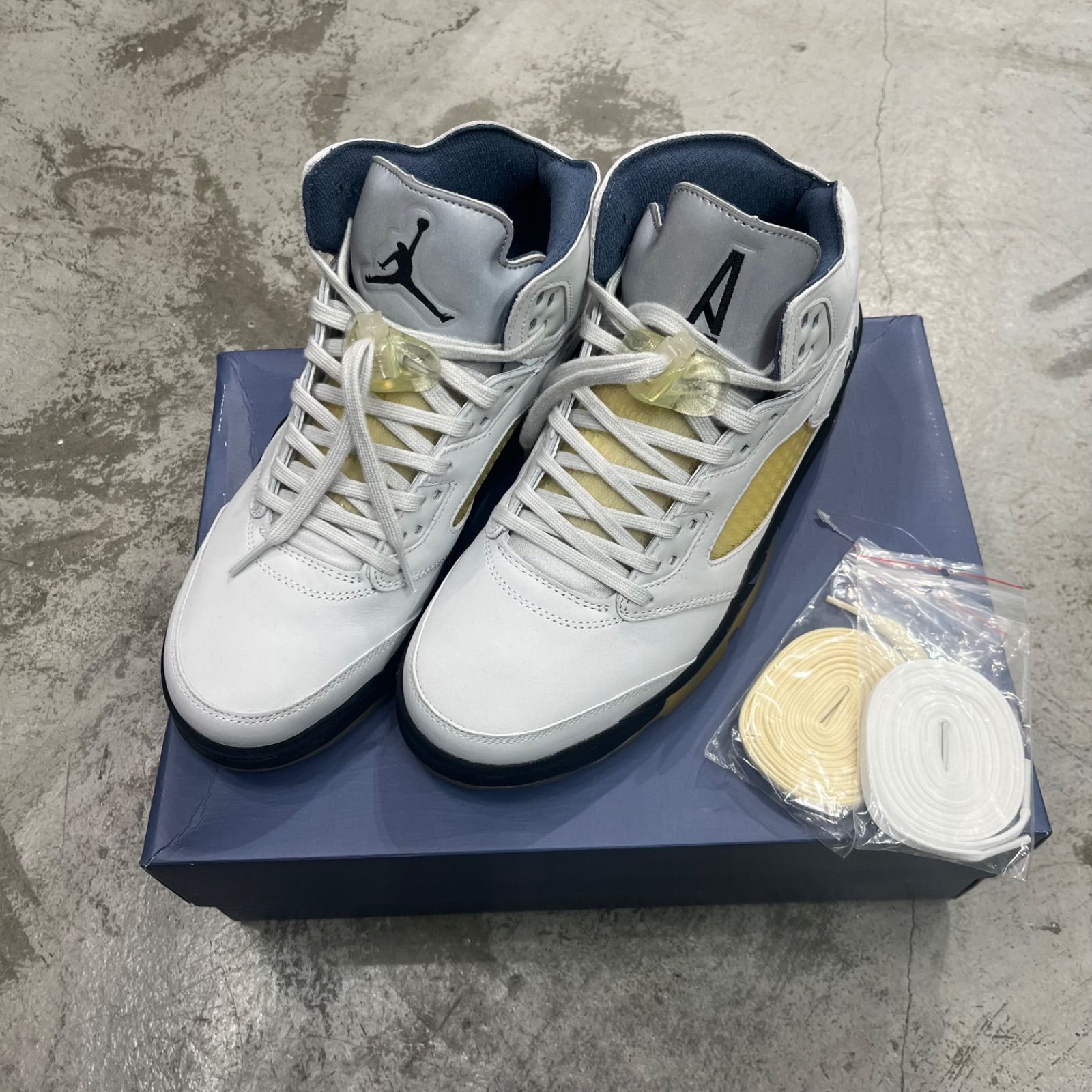 未使用品 A Ma Maniere NIKE WMNS Air Jordan 5 Retro SP Dawn FZ5758  