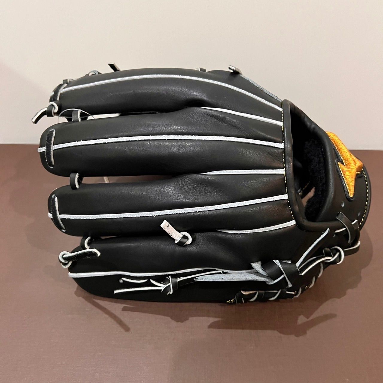 新品未使用★Mizuno 硬式用 グローブ 25年春夏限定 サイズ11 右投げ用 新品未使用☆Mizuno 硬式用 グローブ 25年春夏限定 サイズ11 右