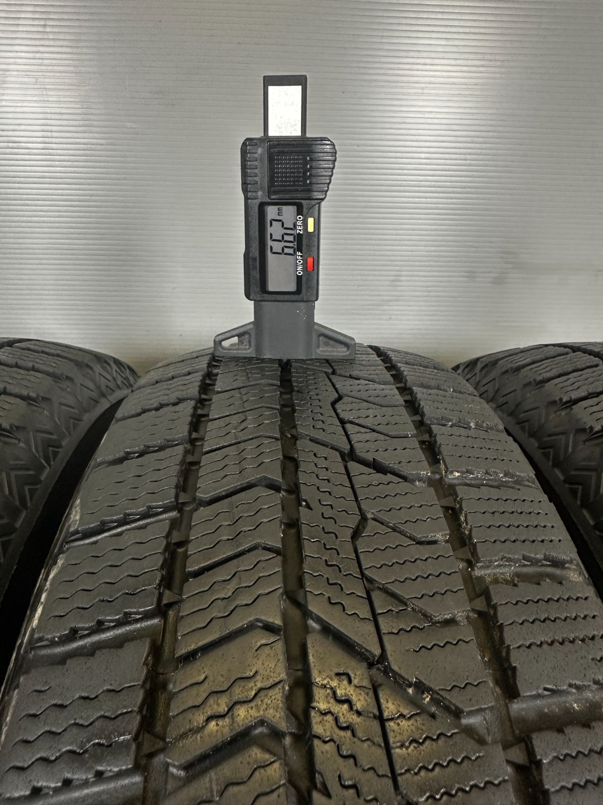 2021年バリ山！TOYO OBSERVE GIZ2 175/65R14ヤリス等 車