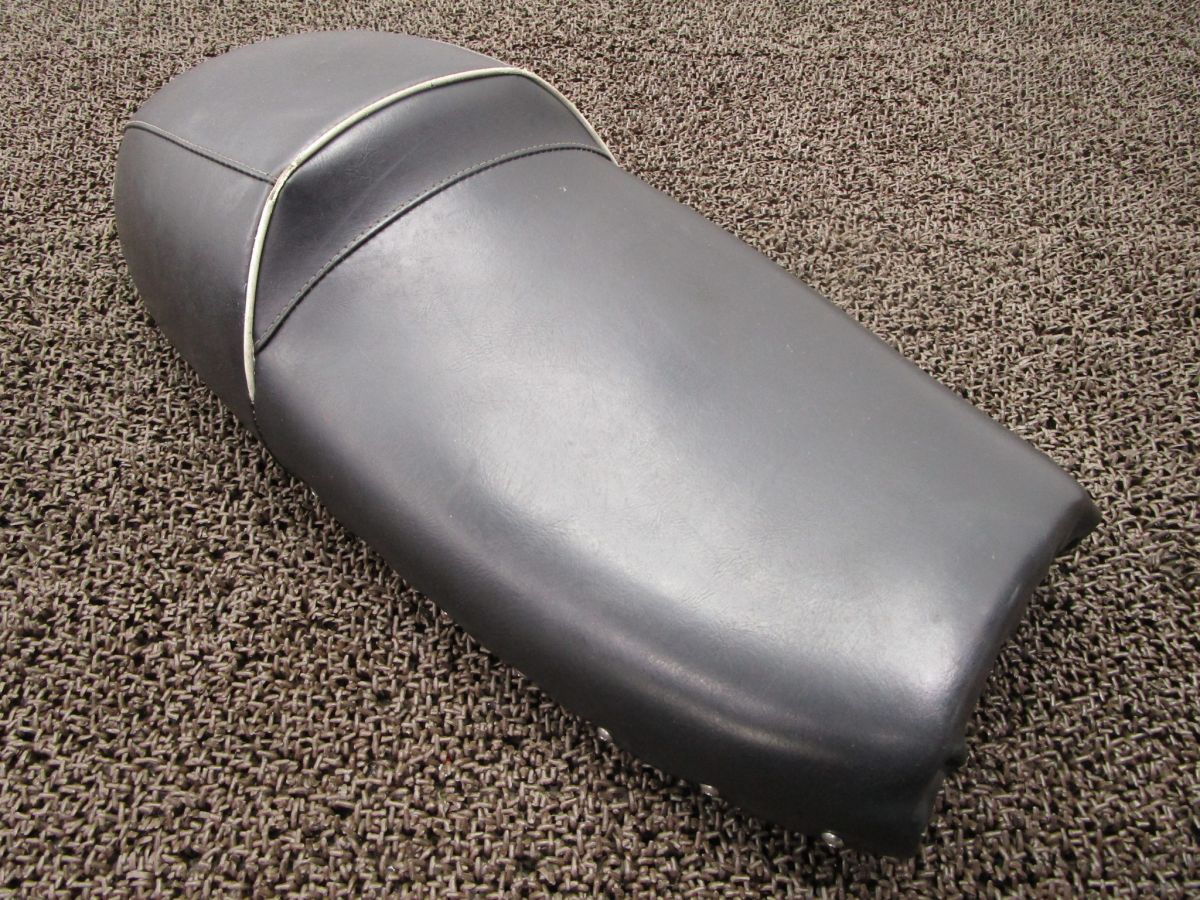 SRV250 純正シート 美品 ルネッサ シート 4DN ヤマハ 純正 バイク 部品 SRV250 シートバンド
