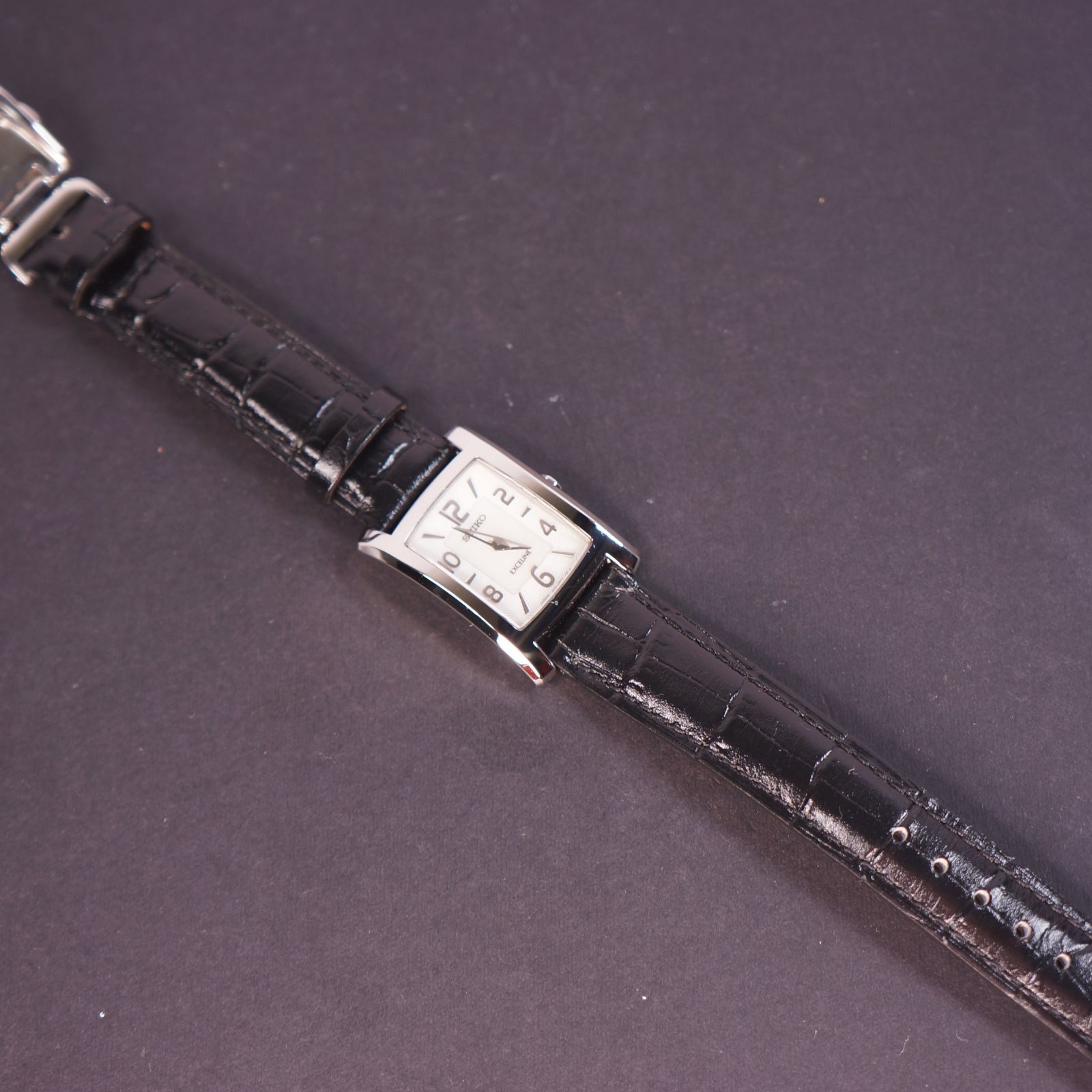 稼働美品】SEIKOエクセリーヌ シェル文字盤 電池交換済 新品革