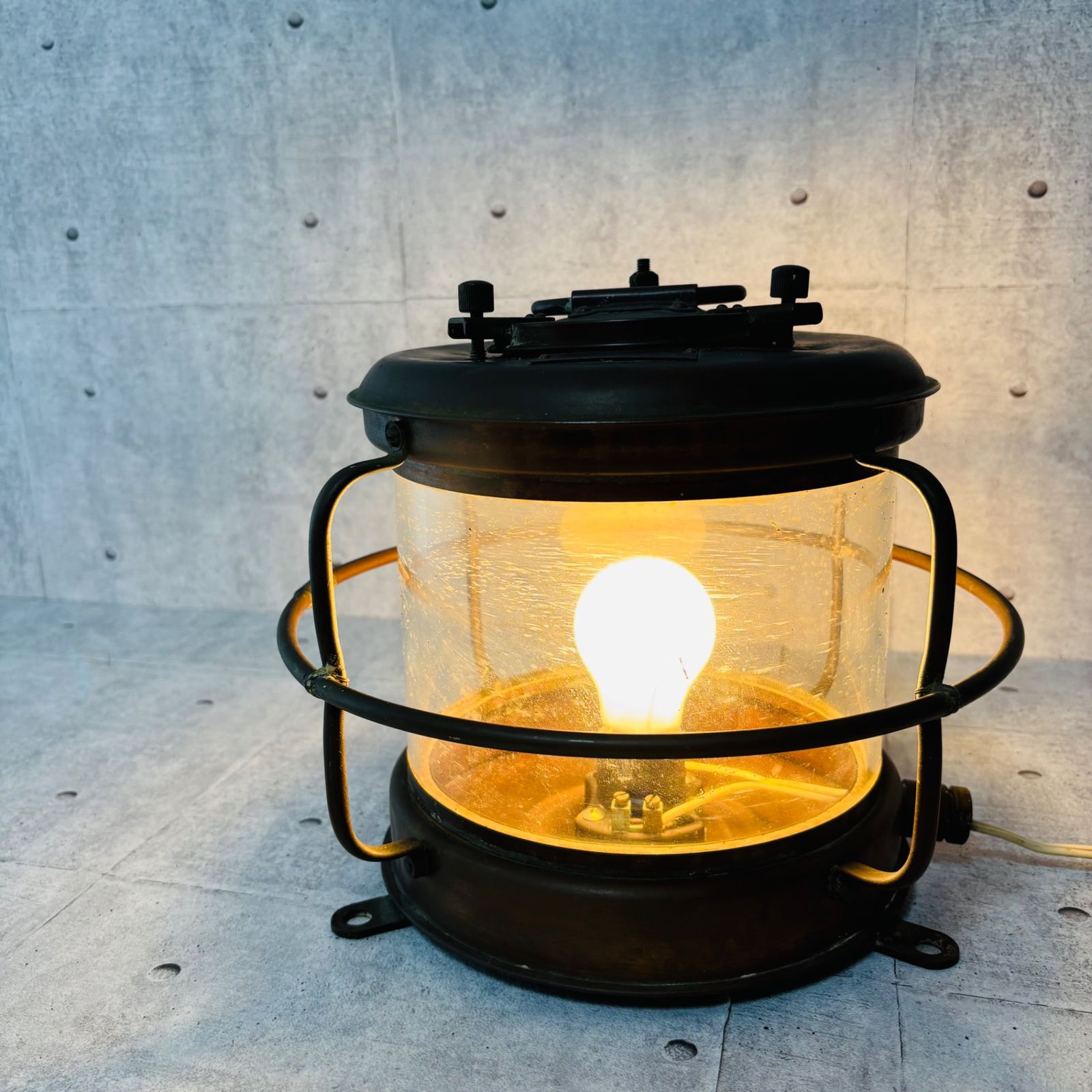 レトロ電気船用大型カンテラ、ランタン(げん燈)1980年 直送商品 レトロ電気船用大型カンテラ、ランタン(げん燈)1980年