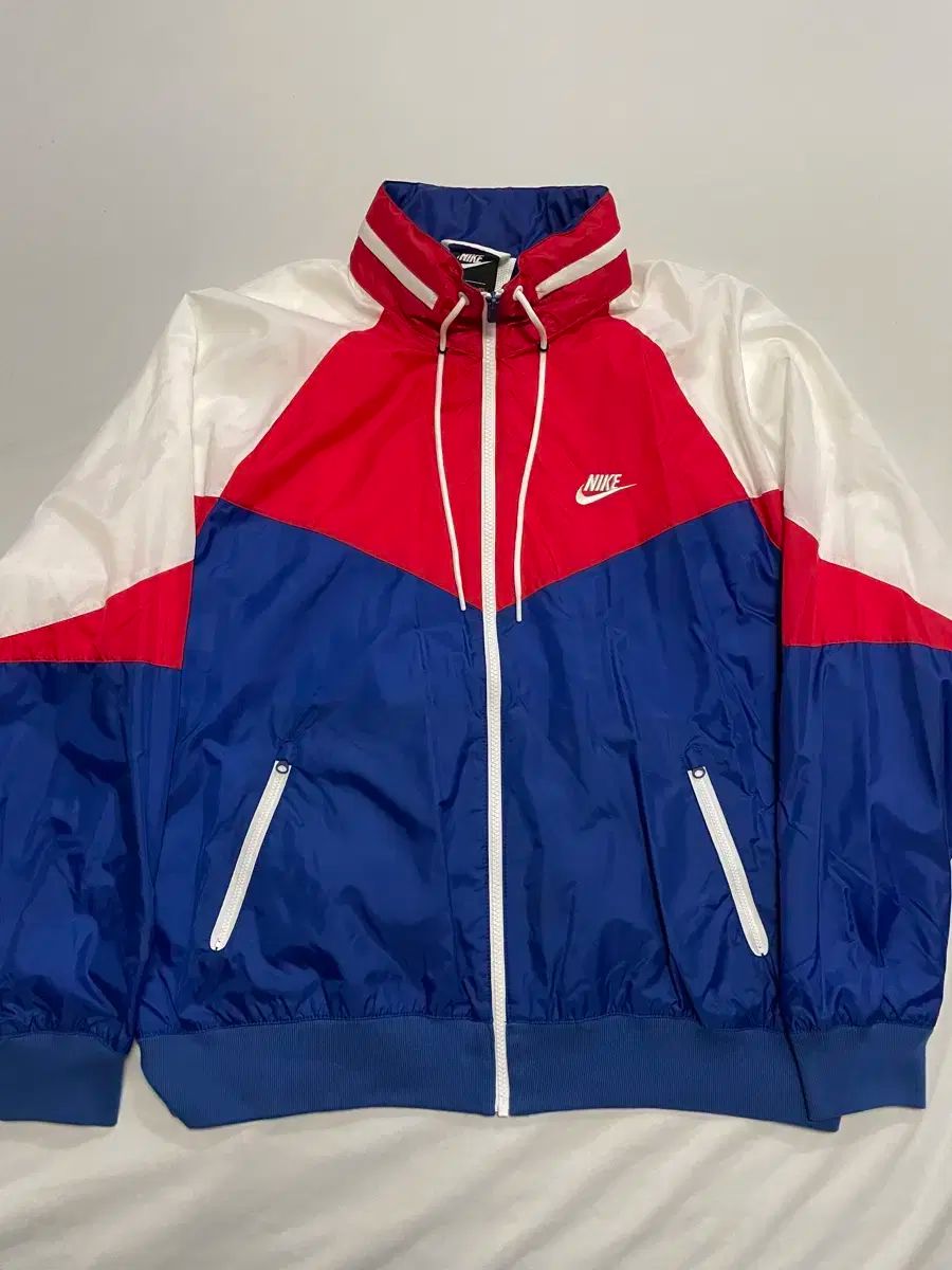 【雷市場（ポンジャン）商品韓国直送】 Nike(ナイキ） ジャケット