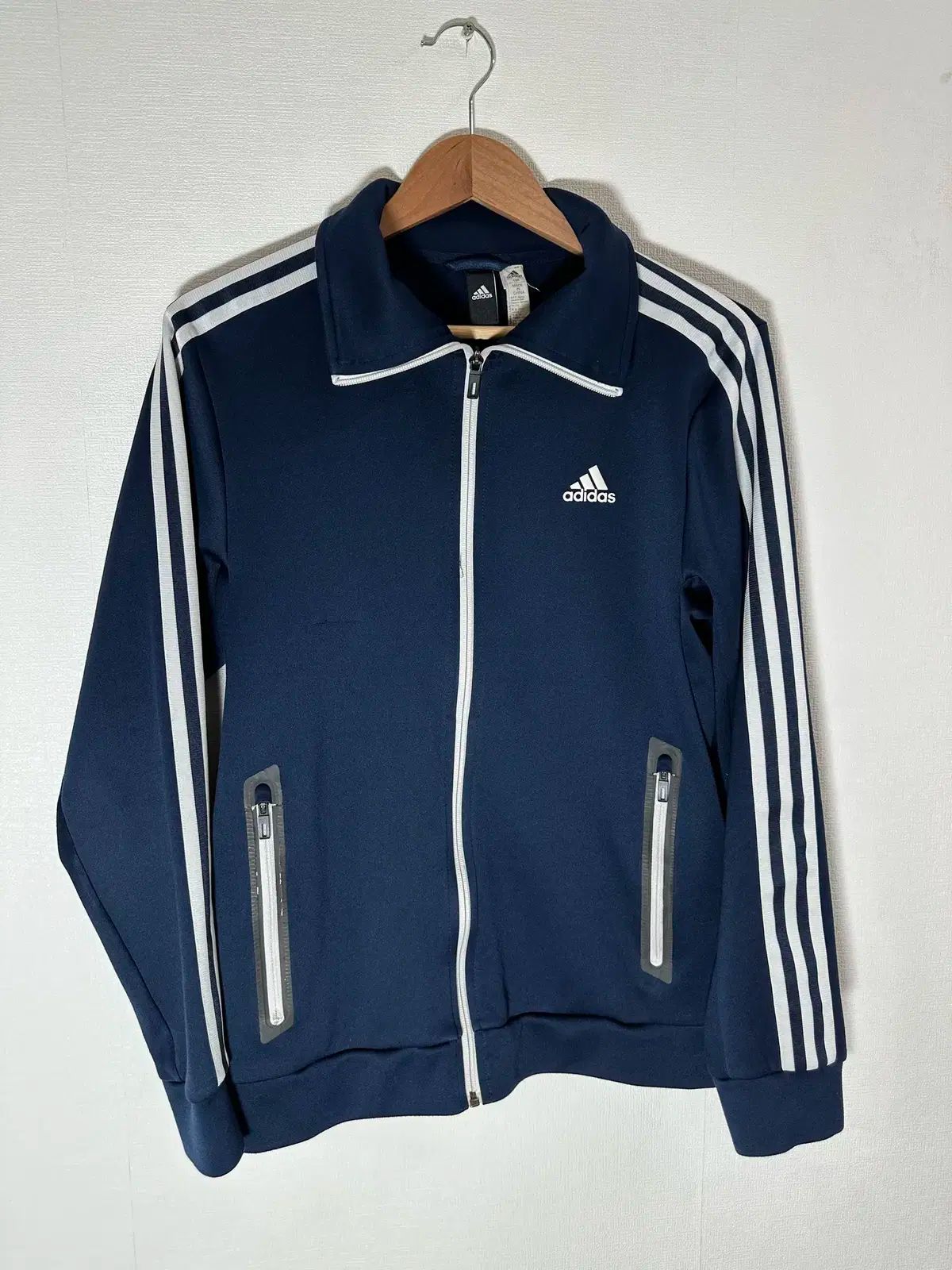 adidas 青 ジップアップジャケット 3本ライン アディダス トラックジャケット サッカー ロゴ刺繍 3ライン