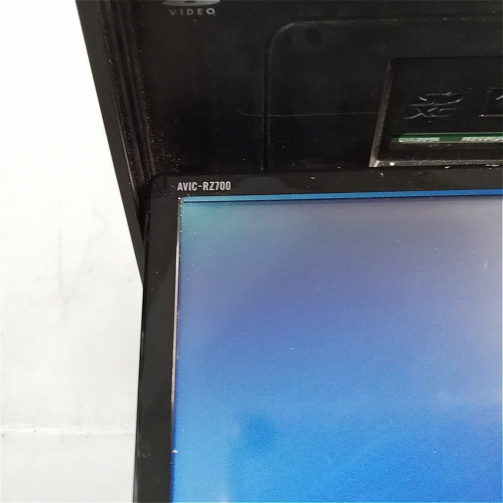 Pioneer carrozzeria AVIC-RZ700 7インチ フルセグ/Blutooth/DVD