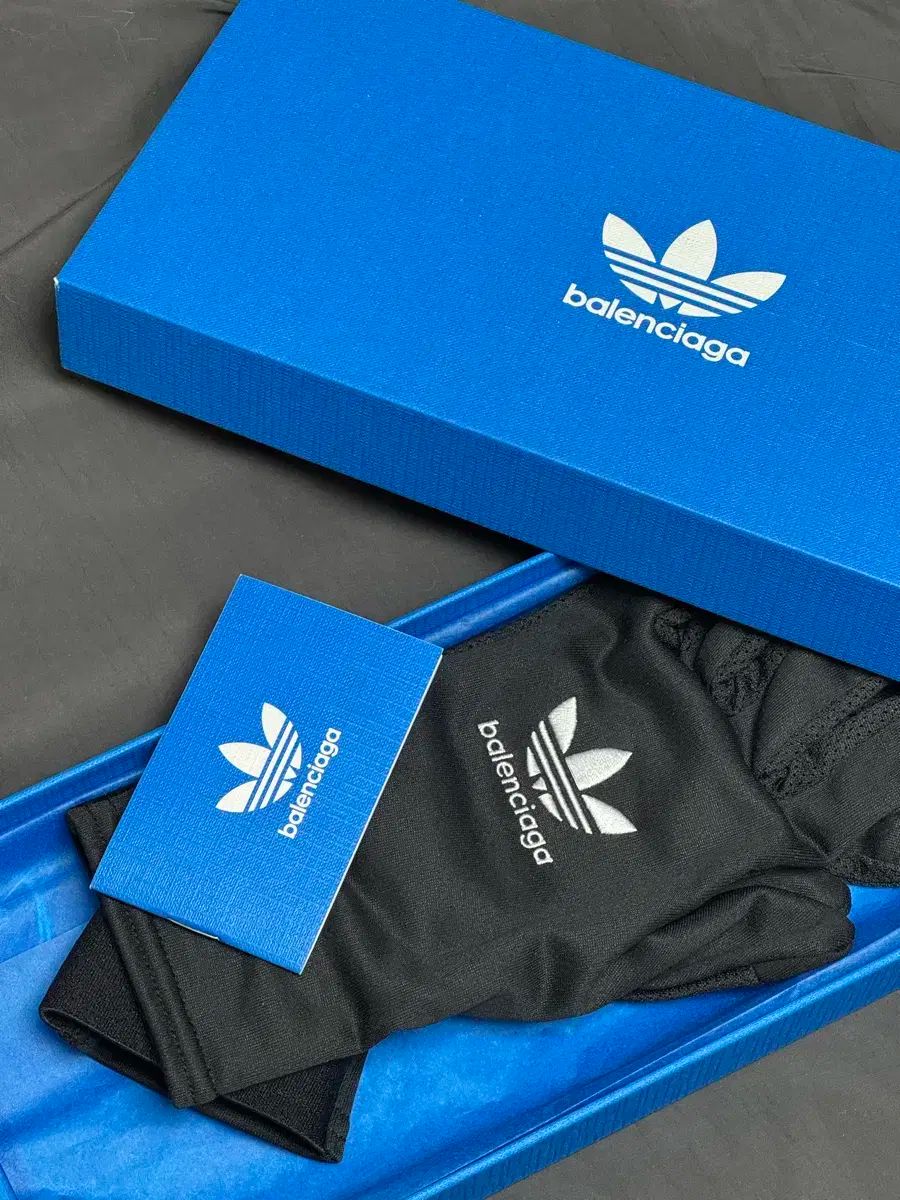 BALENCIAGA バレンシアガ Adidas アディダス グローブ