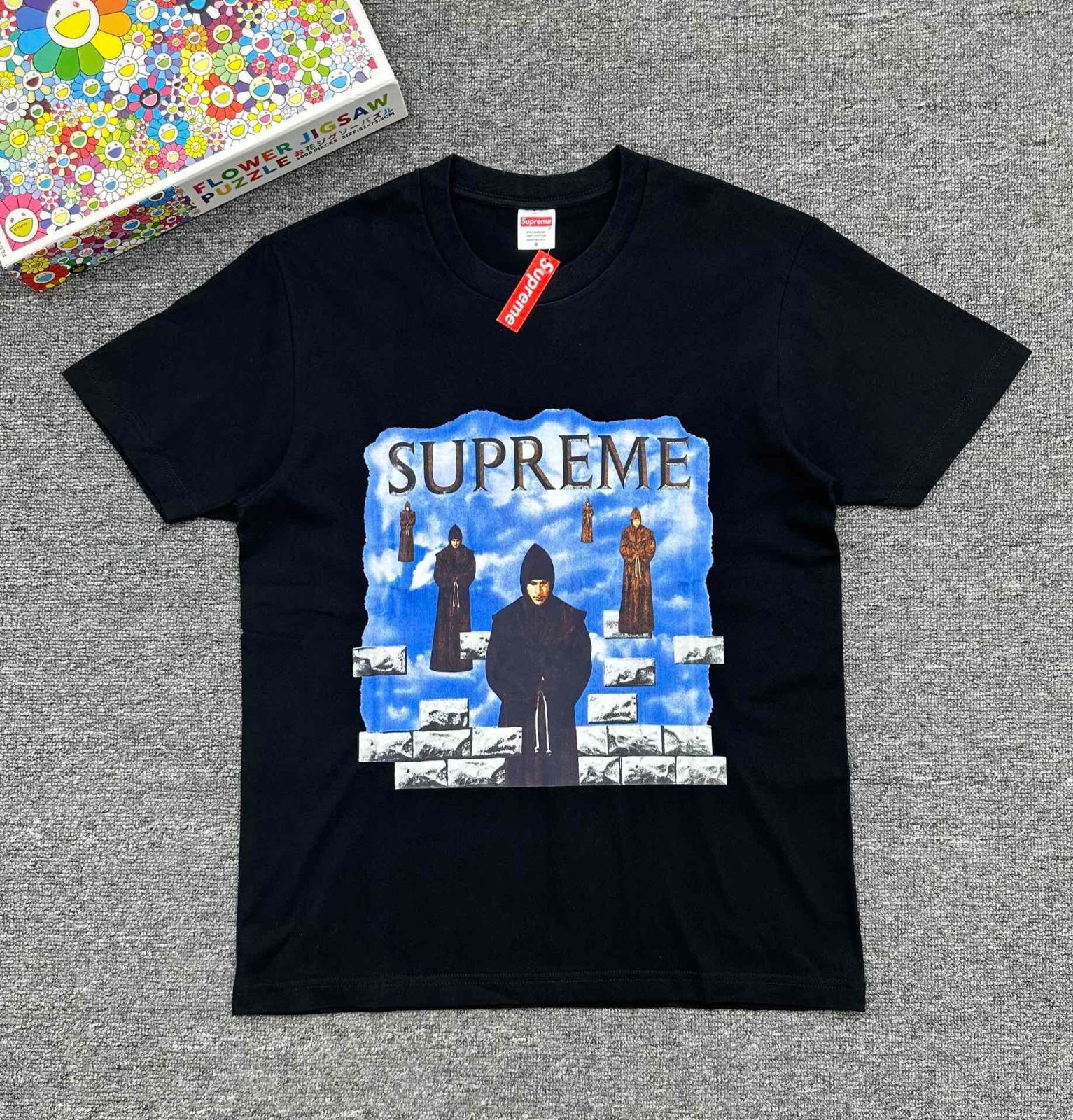 Supreme Week 1 Levitation Tee 黒