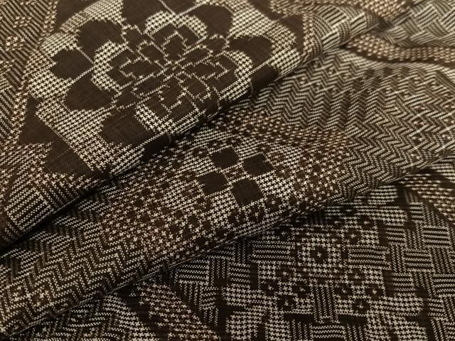 平和屋着物●本場大島紬　龍郷絣　正絹　逸品　AAAW9147zg 平和屋着物○本場大島紬 龍郷絣 正絹 逸品 AAAW9147zg - メルカリ