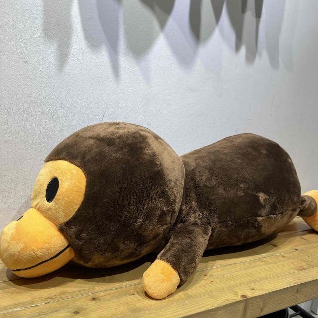 A BATHING APE BAPE MILO BODY BIG PILLOW アベイシングエイプ ミロ ボディ ビッグ ピロー 心斎橋店