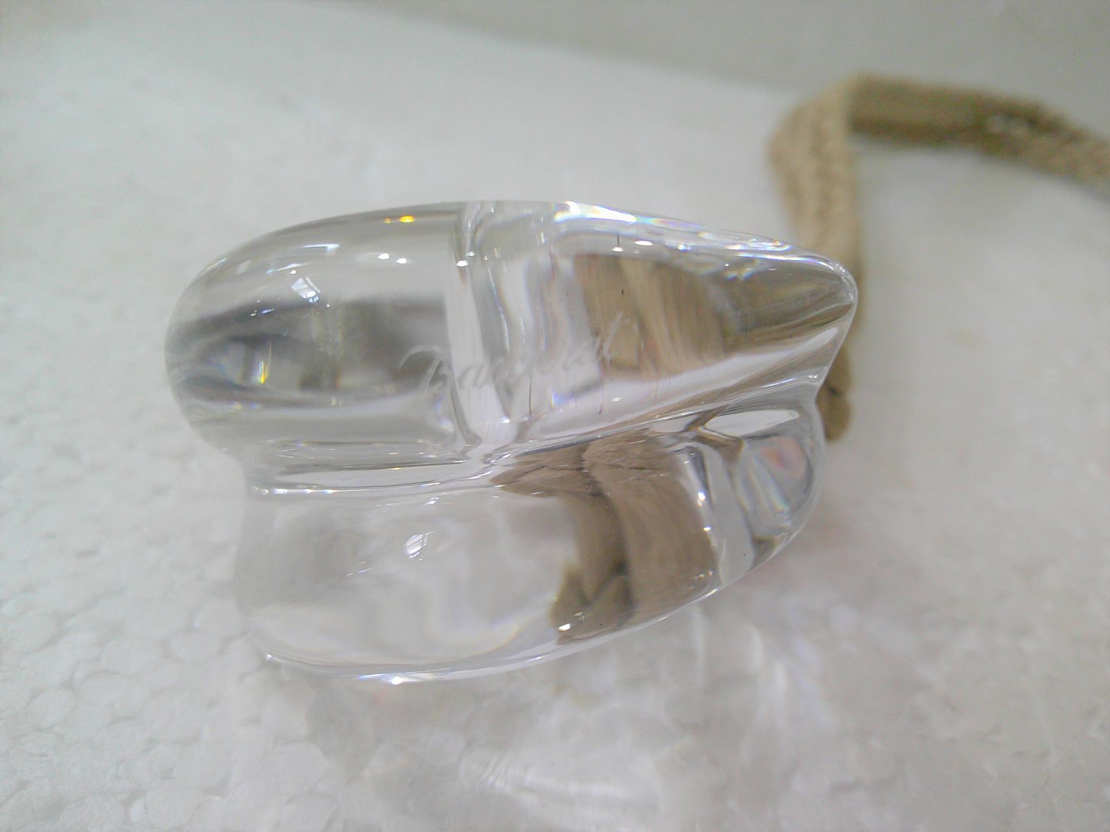 美品　バカラ　クリスタル ネックレス 透明　アクセサリー　ロゴ　コキアージュ バカラ 新品同様 コキアージュ ペンダント ネックレス