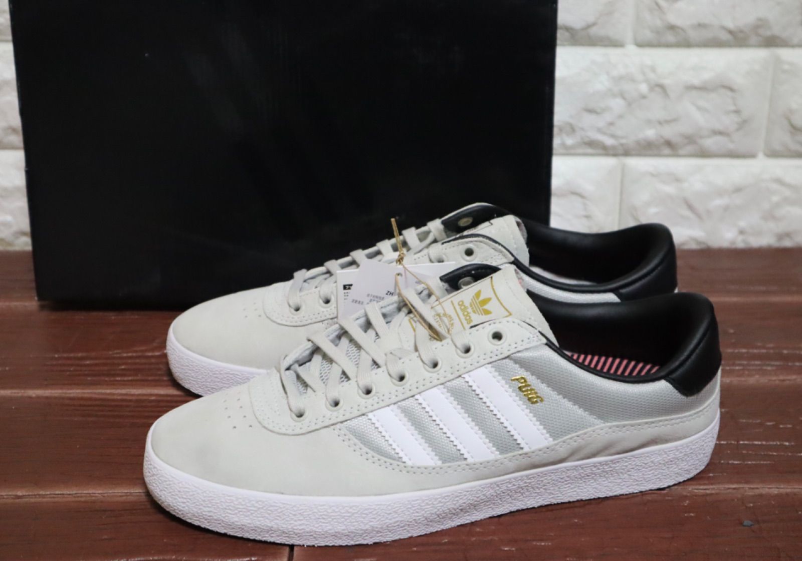 アディダス　adidas SKATEBOARDING PUIG INDOOR プイグ インドア　メンズ　スニーカー　スケートボード　シューズ　 GW5615