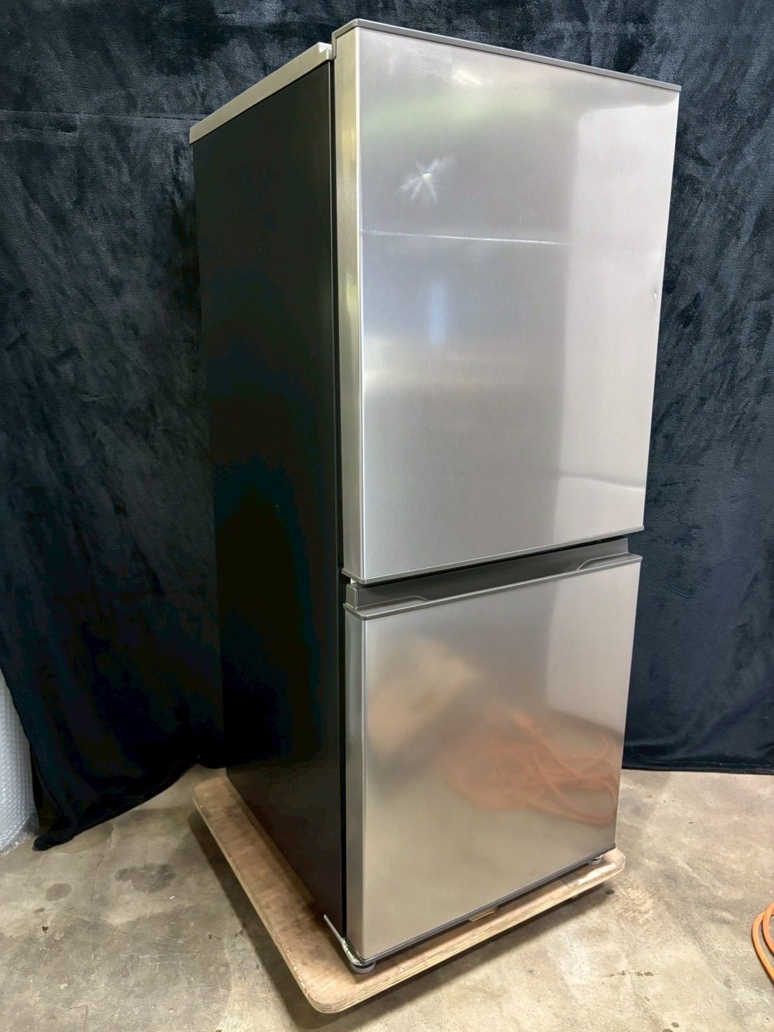 AQUA ノンフロン冷蔵庫 135L 2023年製 AQR-14N - メルカリ