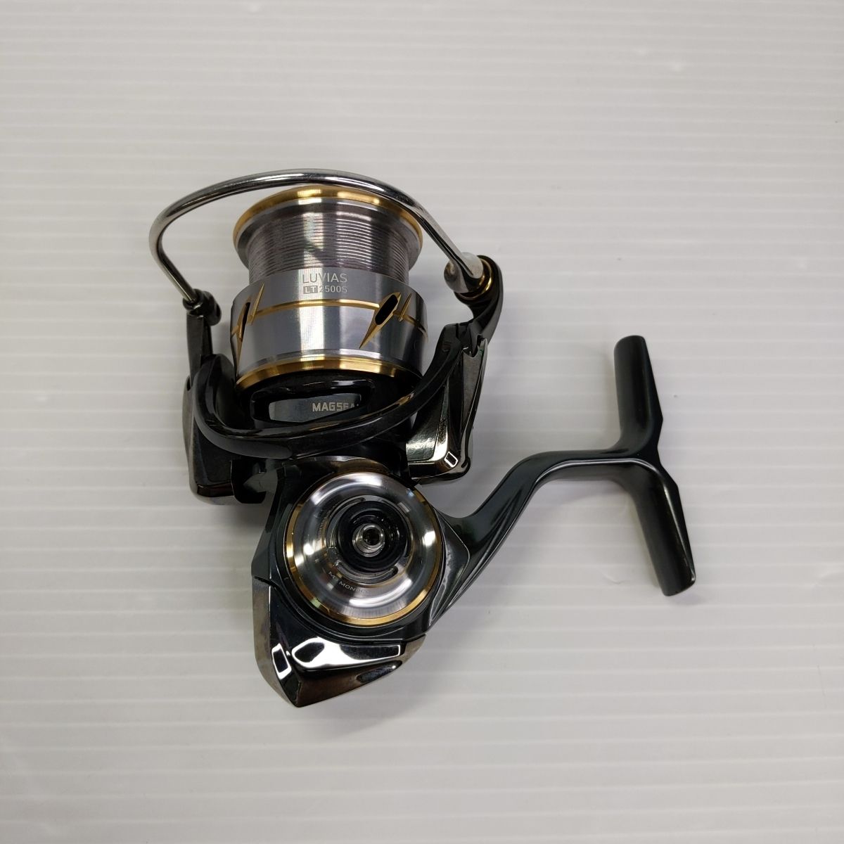 ダイワ 20 ルビアス LT 2500 S -DH 【新品未使用品】 ダイワ 20 ルビアス LT 2500 S -DH 【新品未使用品】