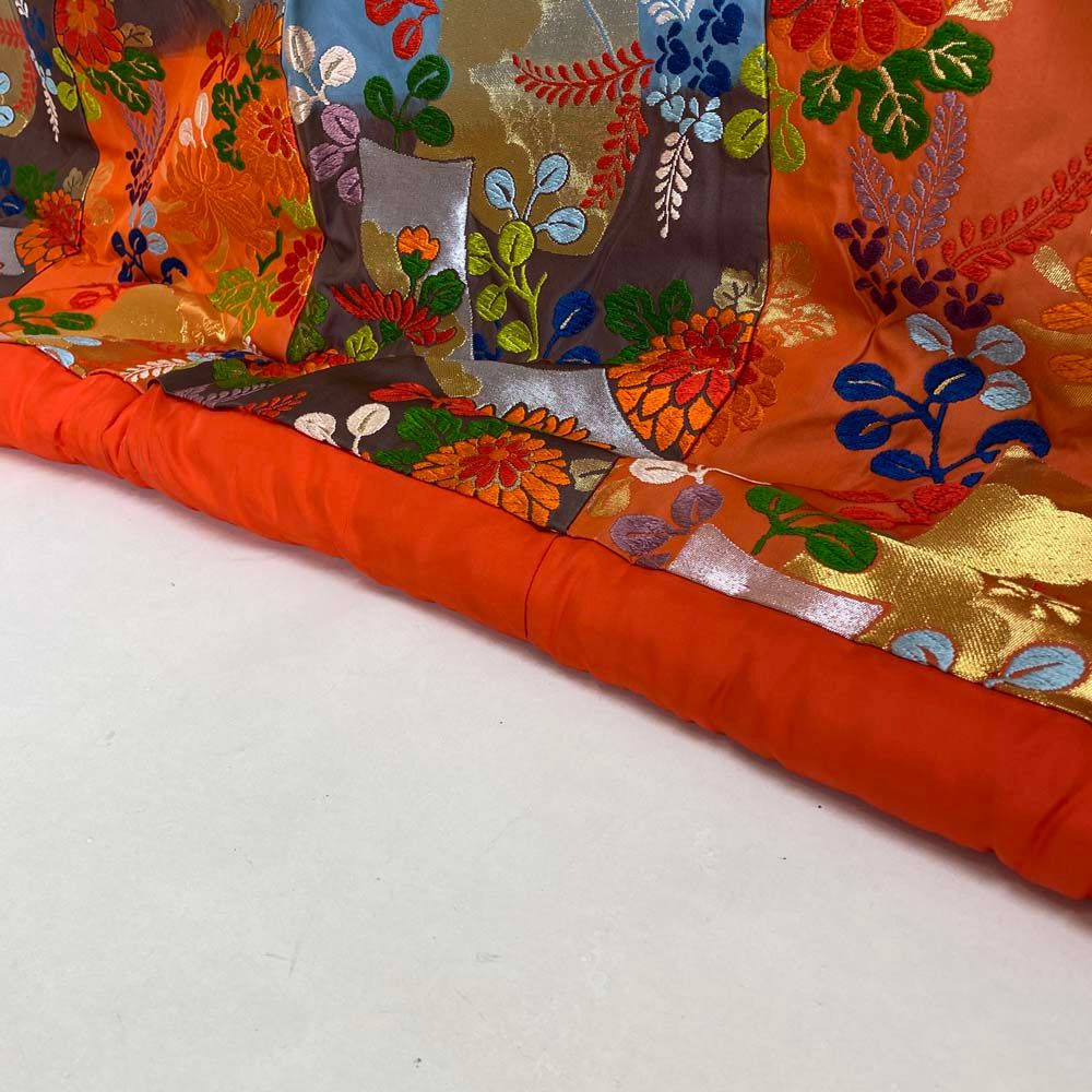 色打掛 正絹 鶴 刺繍 金 打掛 Mサイズ 裄65.5 花嫁衣裳 婚礼 リサイクル 中古 ブライダル ウエディング 着物 3969 色打掛 正絹 鶴 刺繍 金 打掛 Mサイズ 裄65 花嫁衣裳 婚礼 リサイクル
