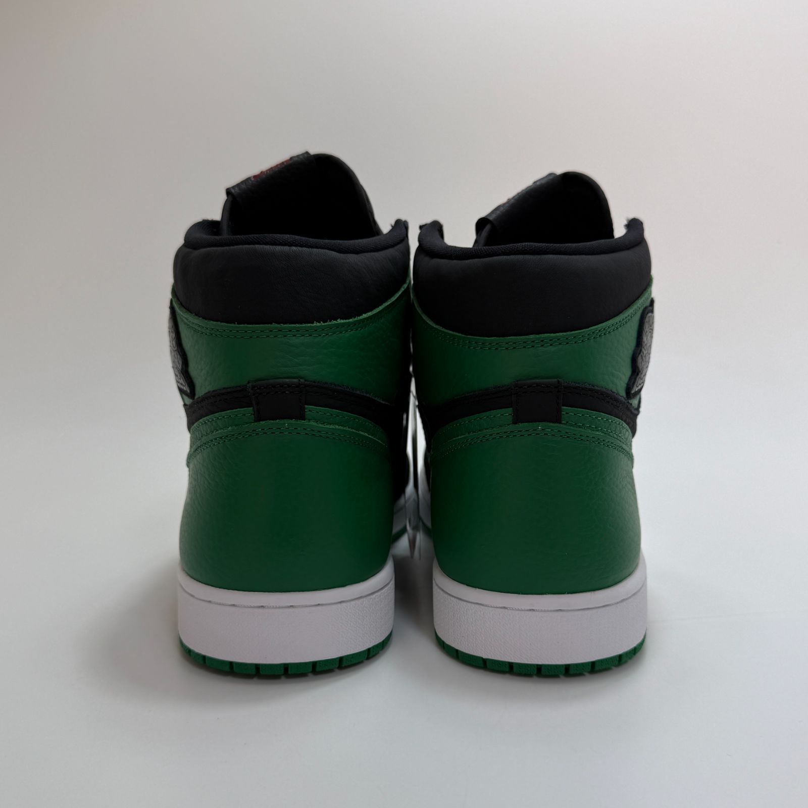 Nike Air Jordan 1 Retro High OG Pine Green 2.0 555088 030