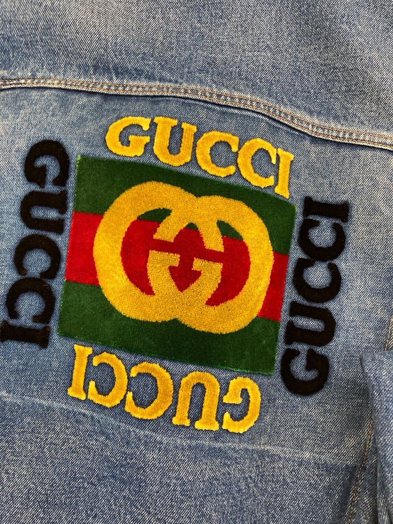 専用ページ 19年 美品 GUCCI グッチ AMOR CAECUS バックロゴ オーバー