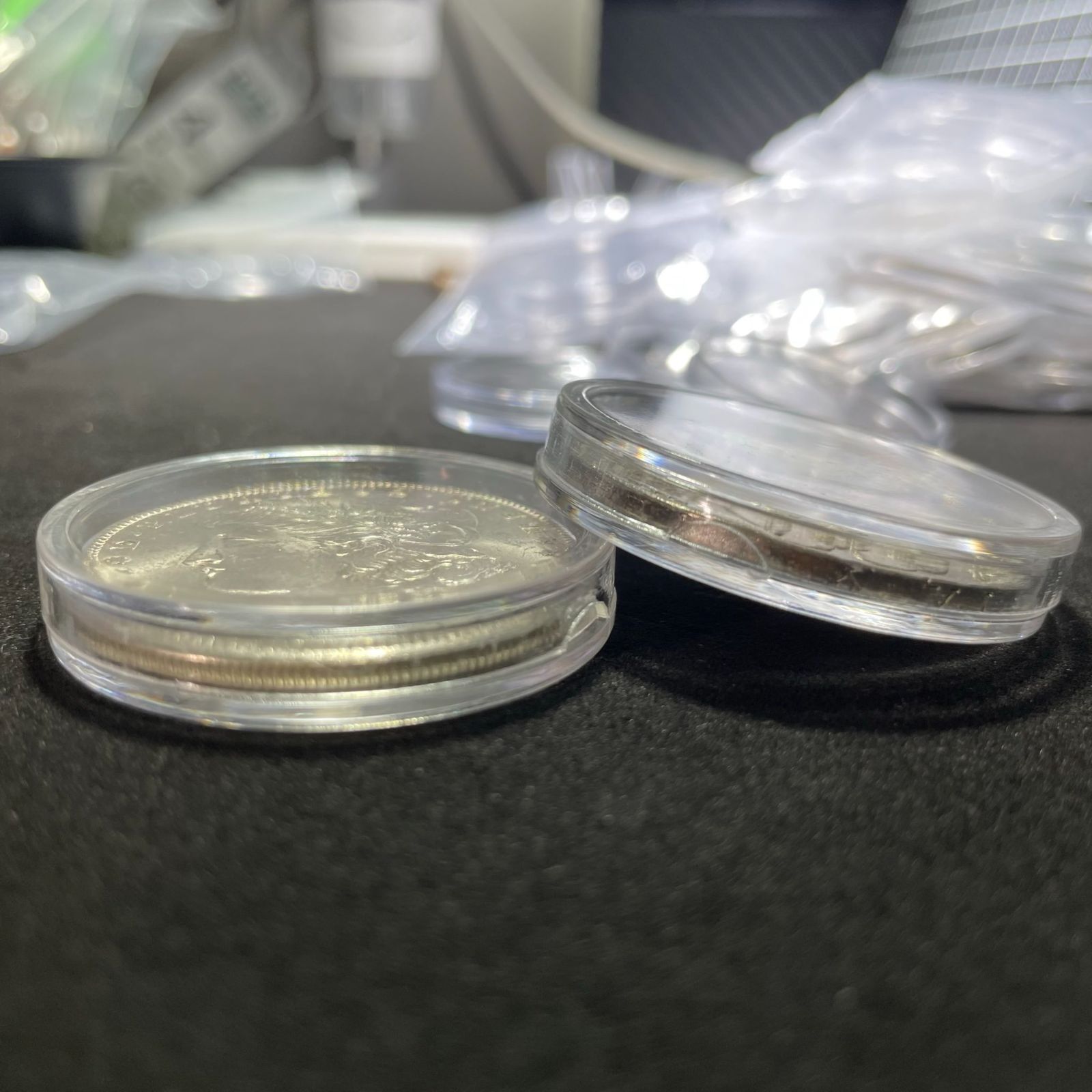 コインカプセル 18個 コイン収納ボックス　31㎜ 32㎜ 33㎜ 35㎜ 38㎜ 39㎜ 40㎜ 40.8㎜