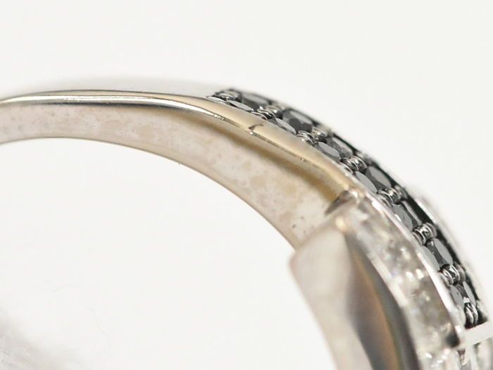ブラックダイヤモンド 0.25ct ダイヤモンド 0.54ct K18 WG リング 指輪
