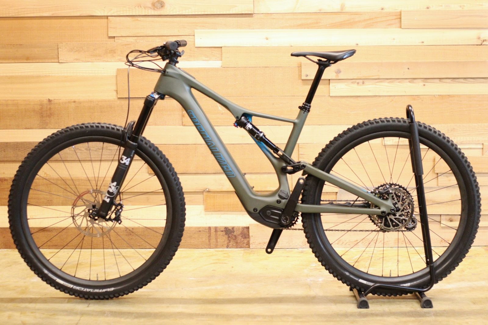 スペシャライズド SPECIALIZED