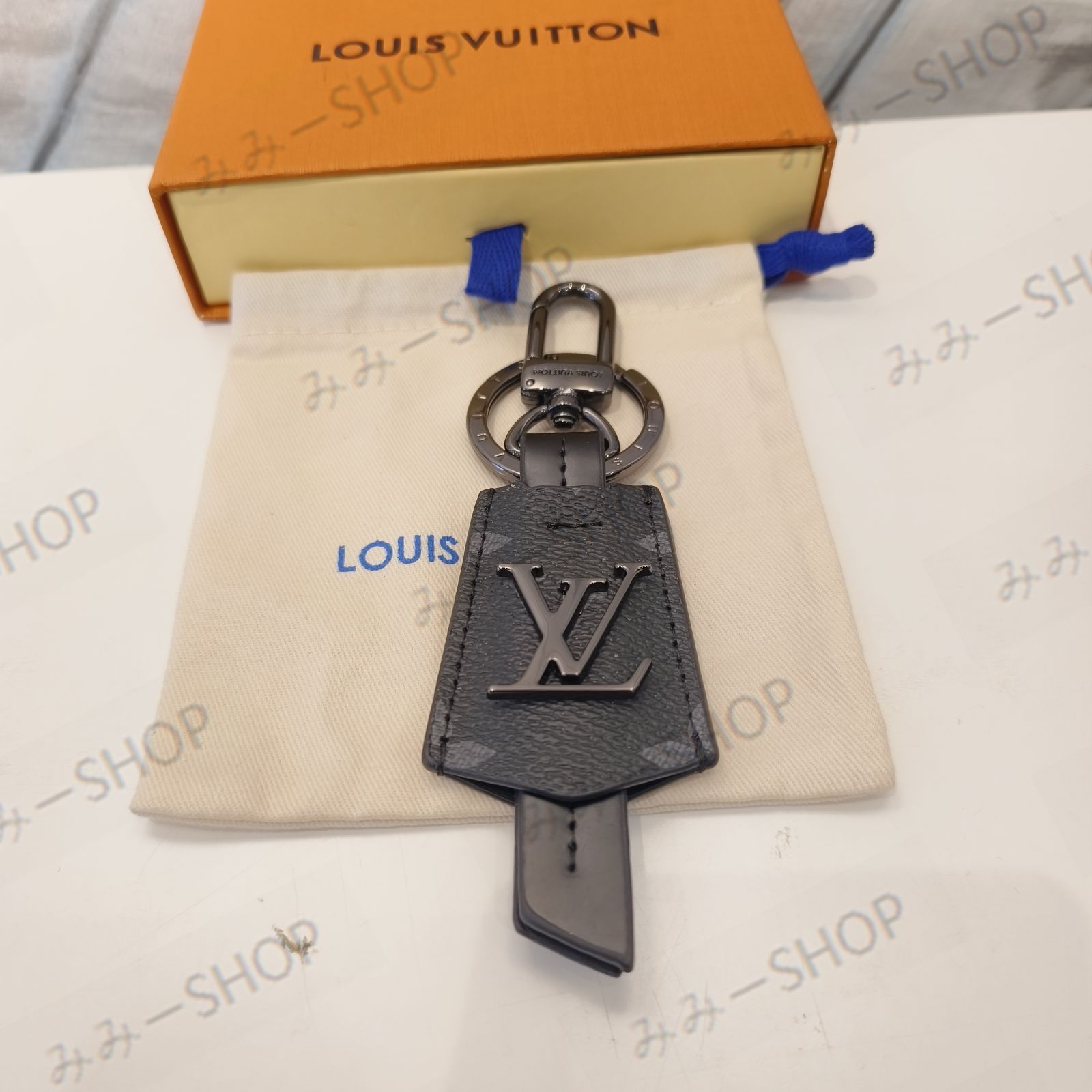 LOUIS VUITTON ルイヴィトン ポルトクレ・クロッシュ クレ キーホルダー モノグラム エクリプス レザー ブラック系 - メルカリ