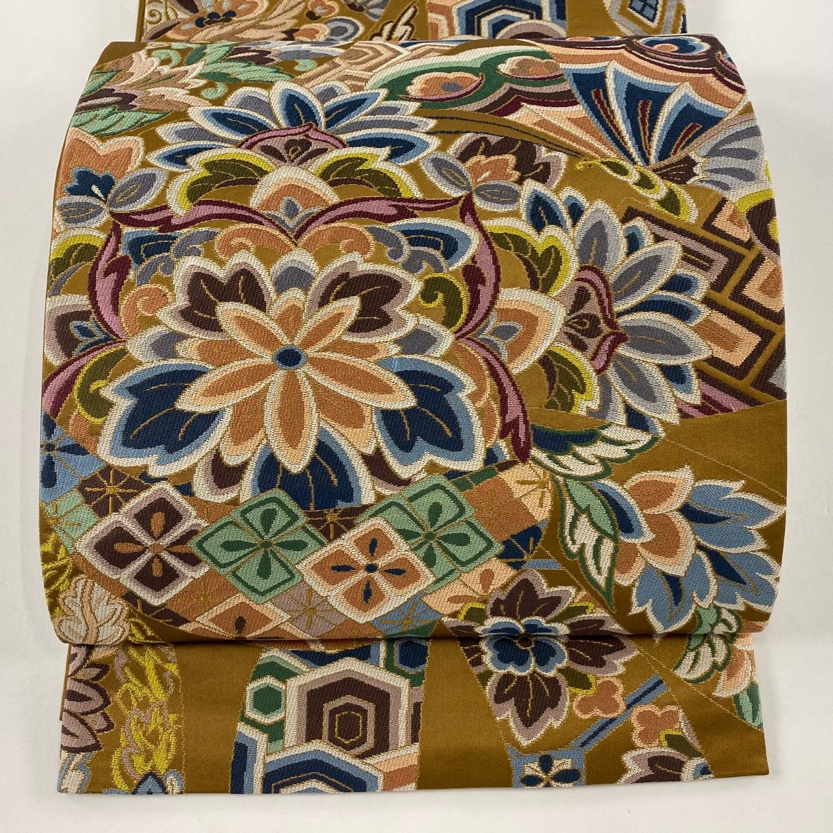 袋帯 美品 秀品 花蝶 波 金糸 箔 墨色 六通 正絹 【中古