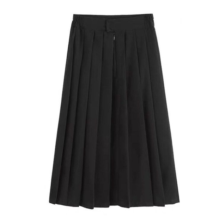 プリーツプリーズ　スカート　サイズ３　黒 新品 イッセイミヤケ Issey Miyake プリーツプリーズ スカート黒