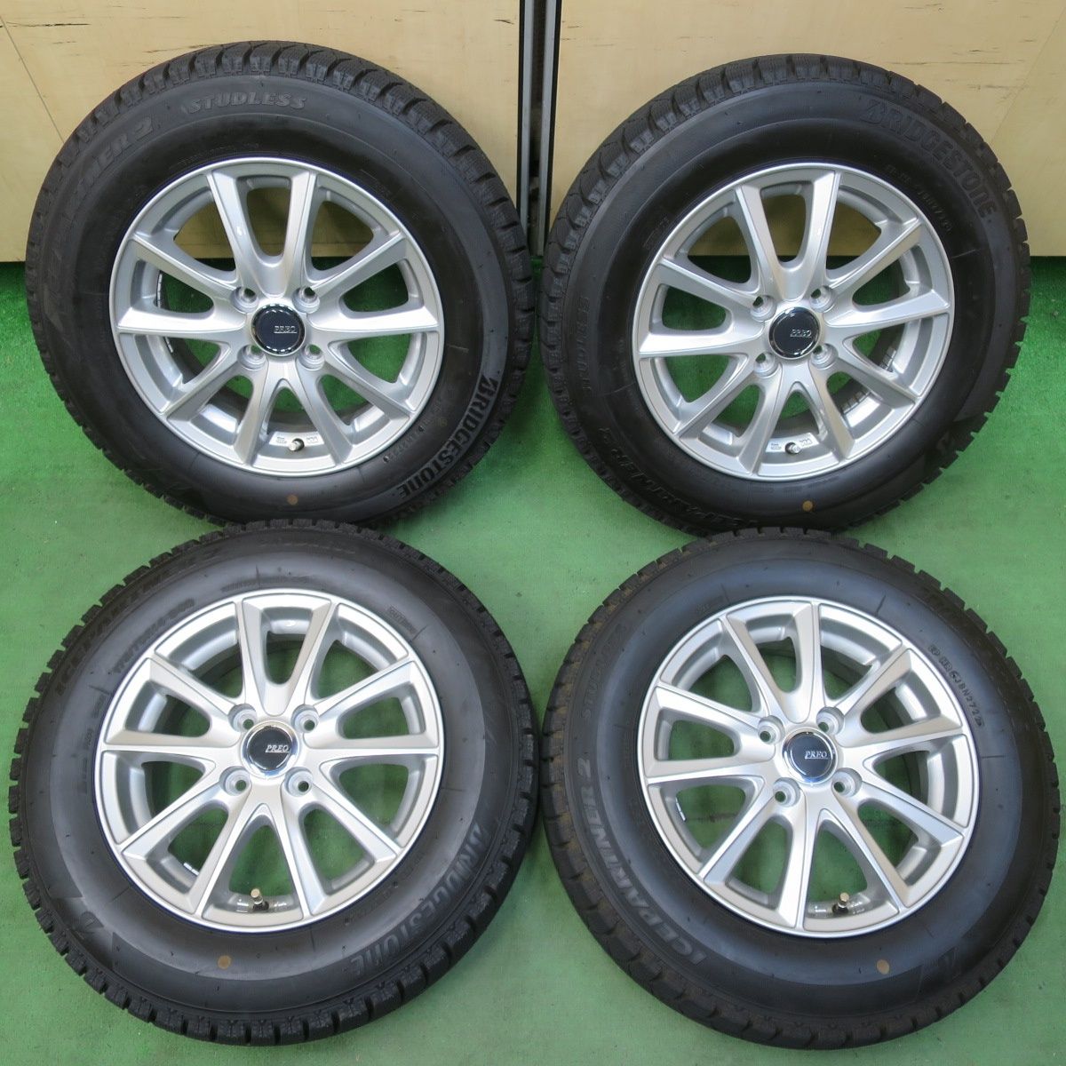 バリ溝 22年 キレイ ほぼ10分 スタッドレス 175|70R14 ブリヂストン アイスパートナー2 PREO プレオ 14インチ PCD100|4H 5042502イス
