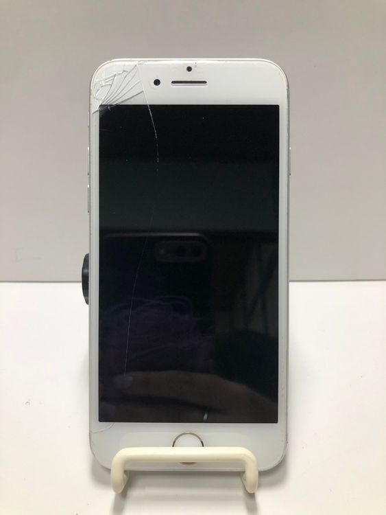 iPhone8 本体 256GB バッテリー100% SIMフリー シルバー SIMフリー iPhone8 256GB シルバー バッテリー100% - メルカリ