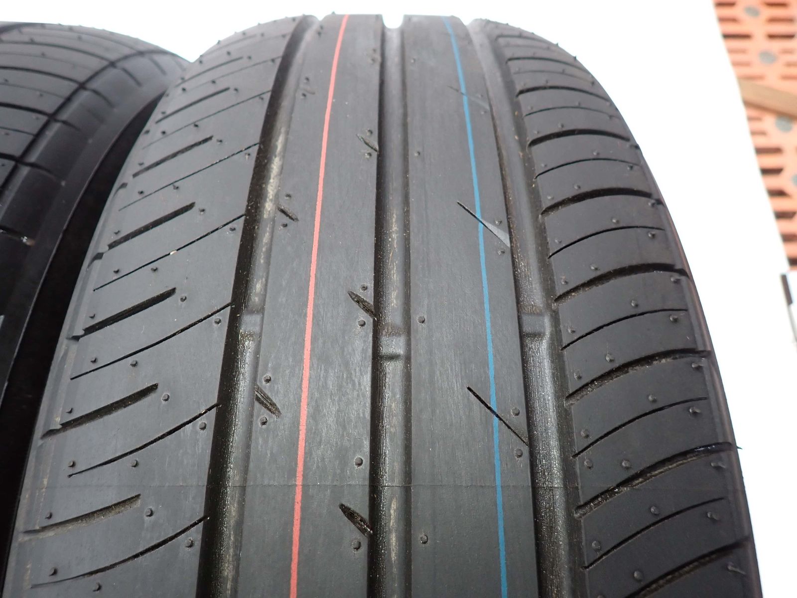 カズ】トーヨー PROXES J68 205/60 R16 92H カズ】トーヨー PROXES J68