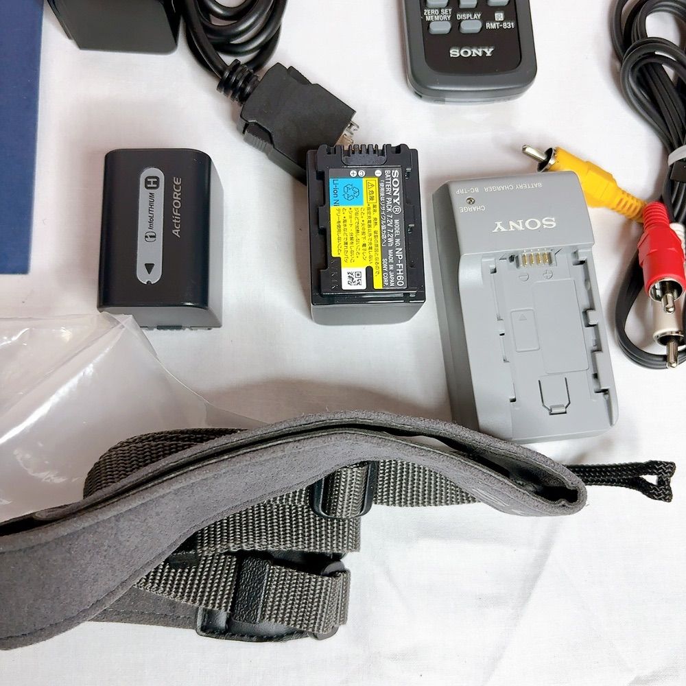 フルハイビジョンビデオカメラ