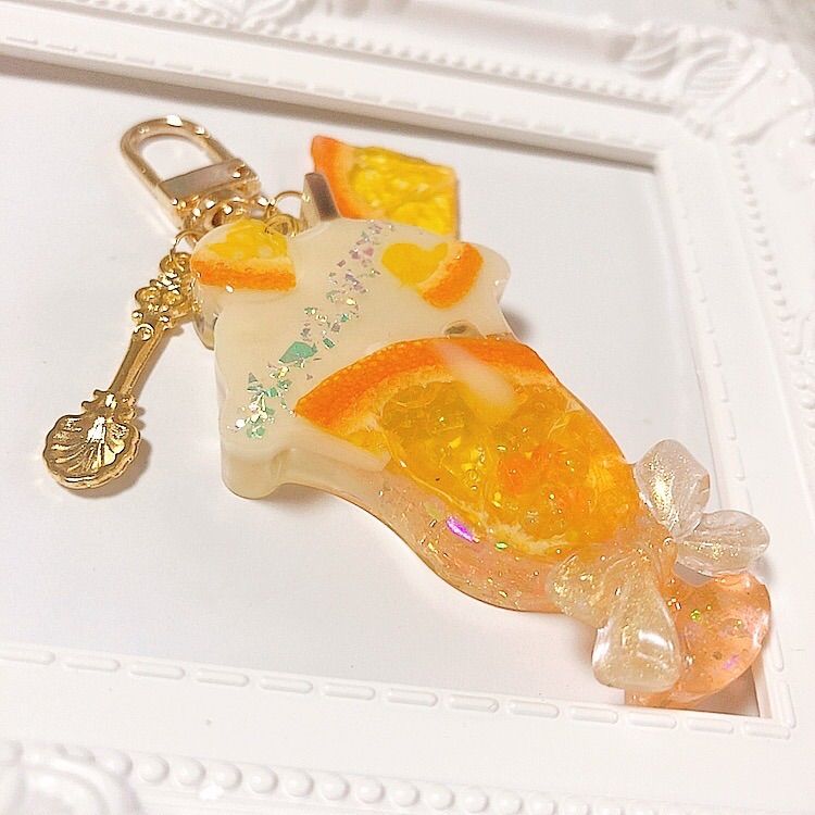Summerソーダ　トラ　シャカシャカキーホルダー　フェイクスイーツ　チャーム cafe青いクリームソーダ◇シェイカーキーホルダー フェイク