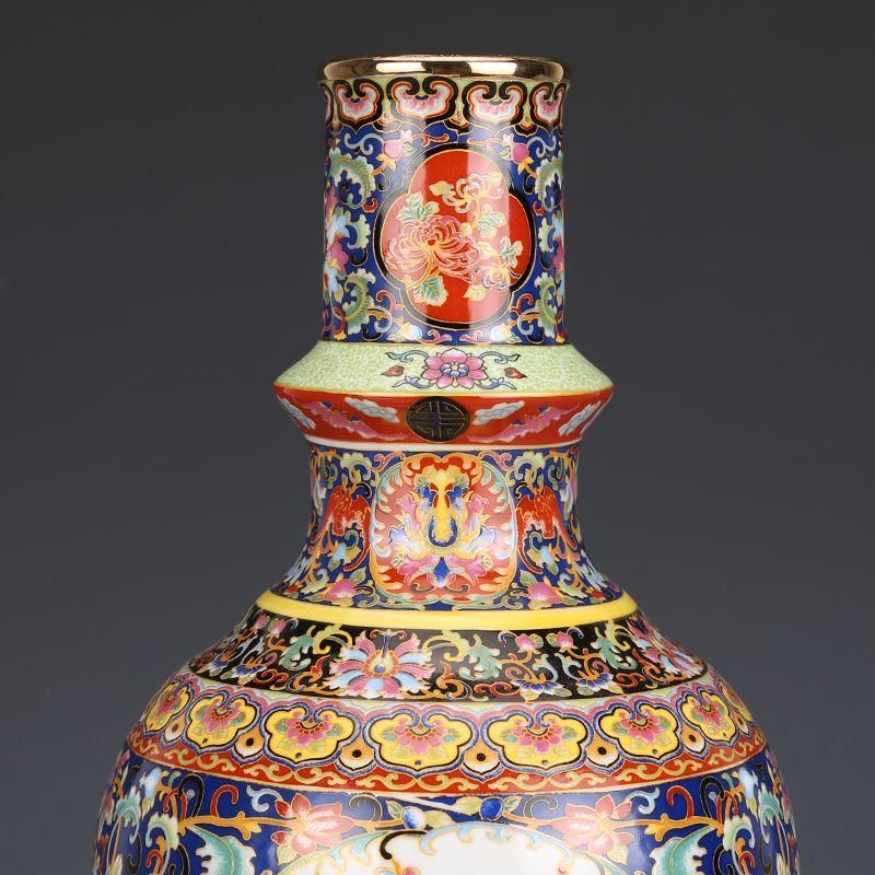 景徳鎮 花瓶 乾隆官窯浄瓶 装飾品工芸品 美術品 置物 景徳鎮 花瓶 乾隆官窯浄瓶 装飾品工芸品 美術品 置物 - メルカリ