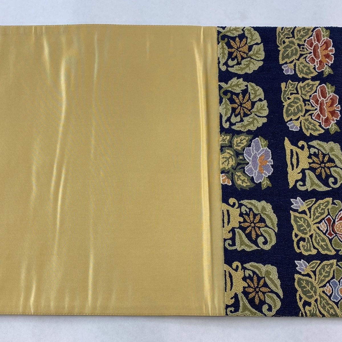 袋帯 逸品 草花 相良刺繍 金糸 紺色 六通 正絹 【中古】 - メルカリ