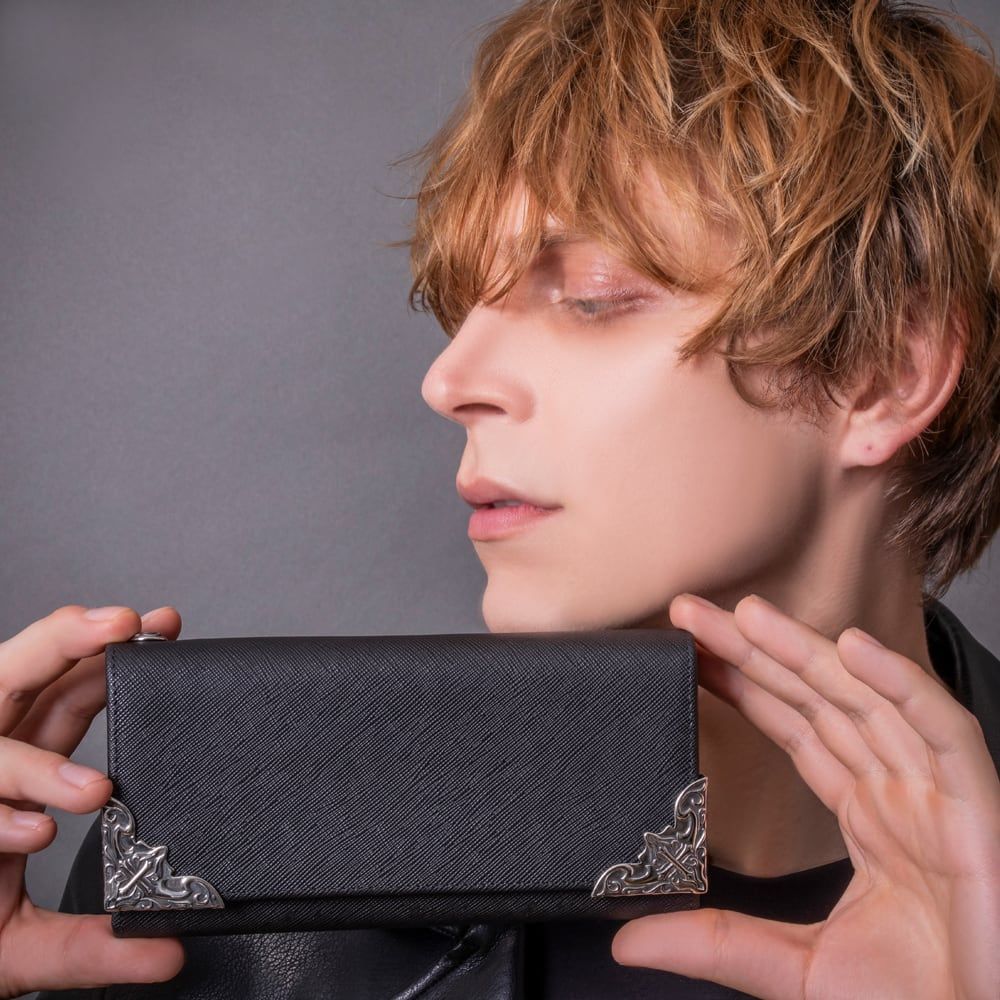 本革サフィアーノコーナーウォレット