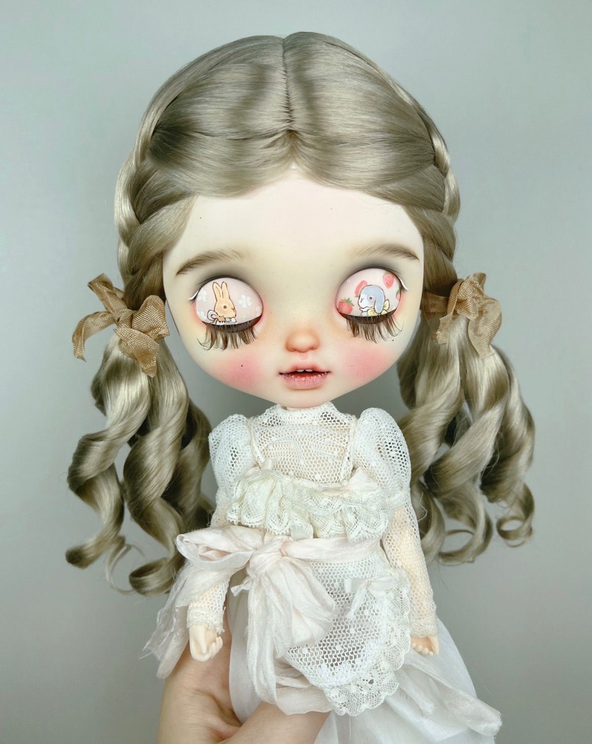 ブライス ウィッグ モヘアウィッグ 海外作家 ツインテール カーリー