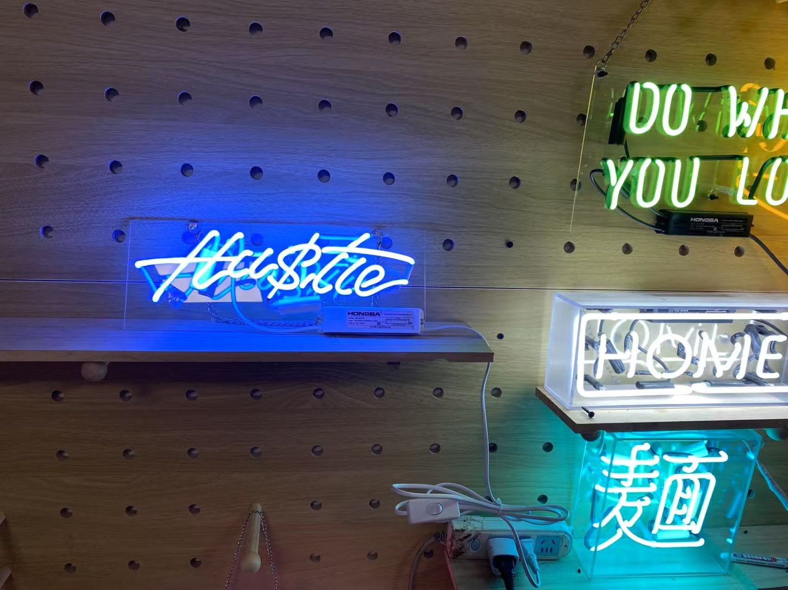 オリジナル ブルー LED ネオン管 Hustle 看板 壁掛け インテリア