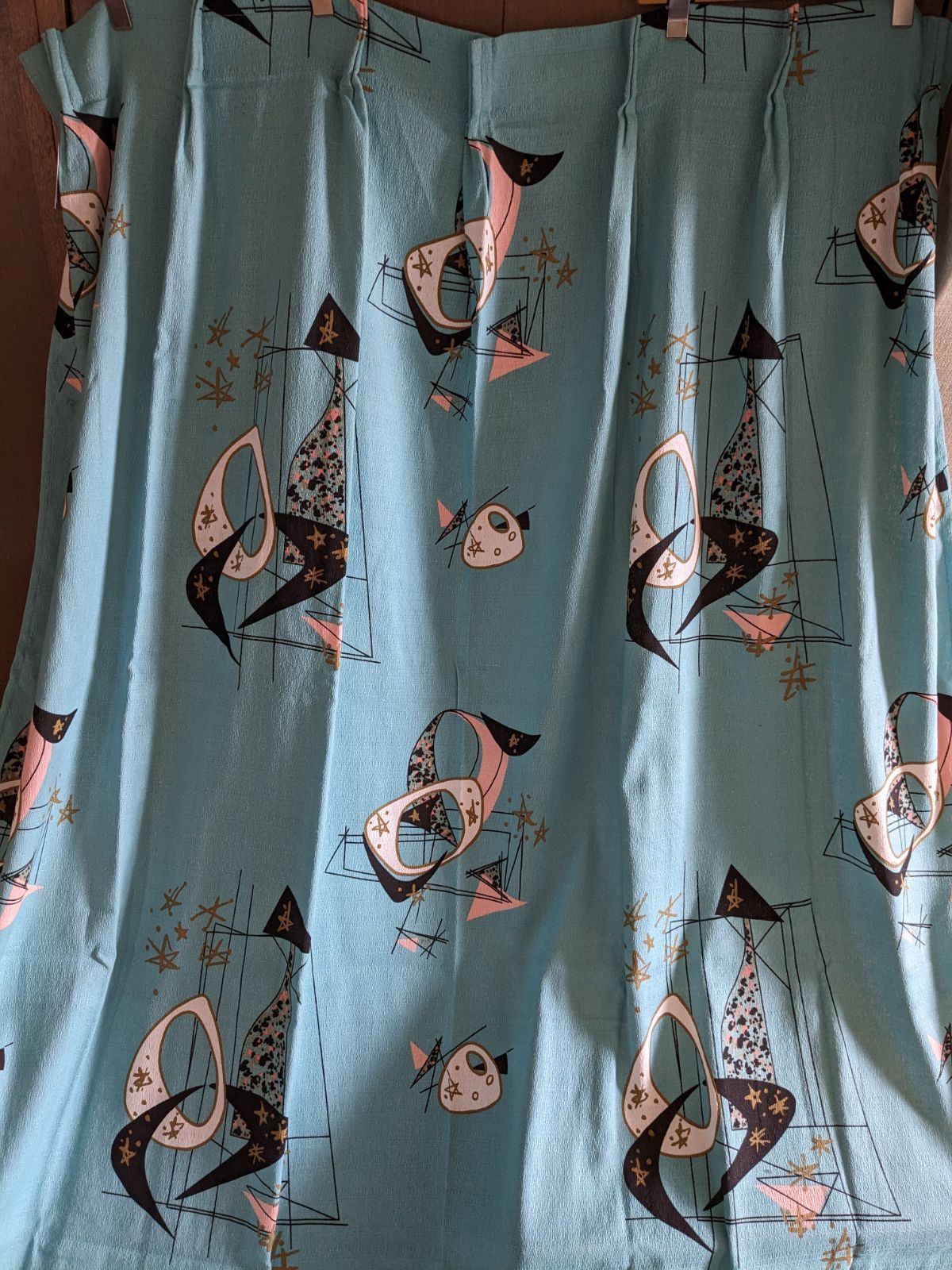 50's柄カーテン2枚ベージュブーメラン180cm