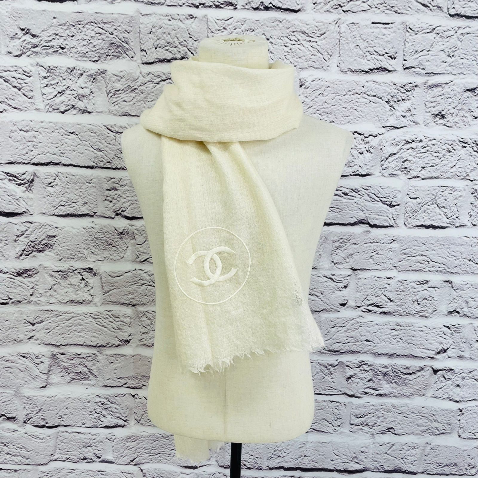 CHANEL カシミヤ100％オフホワイト ストール