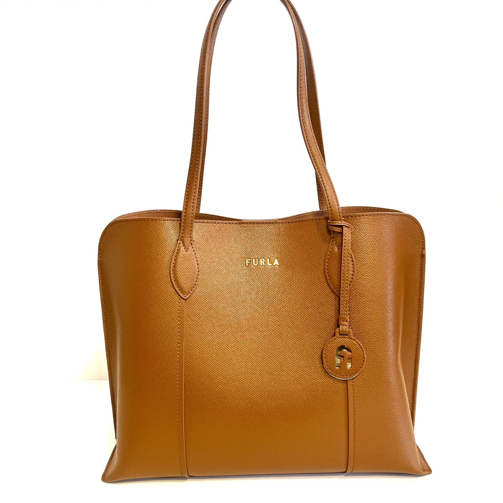 極美品 FURLA レザー トートバッグ ヴィットリア チャーム付き ブラウン 極美品】FURLA フルラ ヴィットリア Lサイズ ブラウン チャーム付き