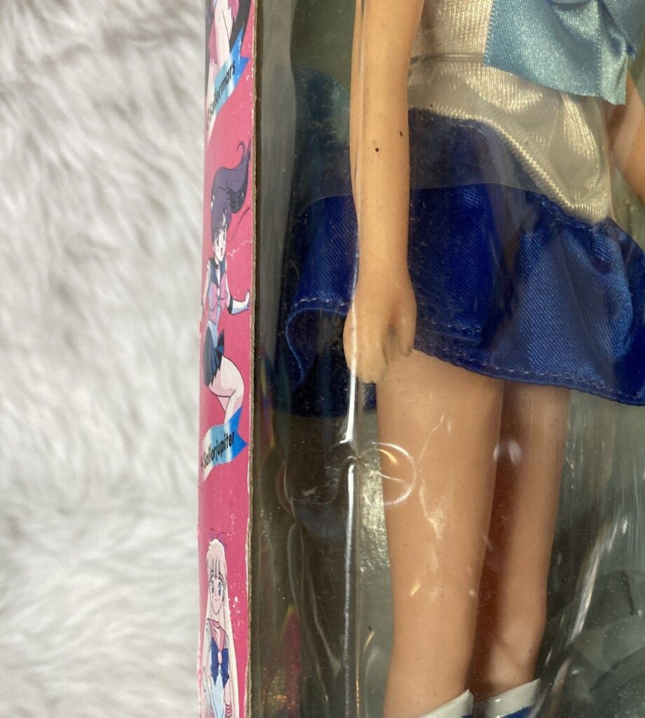 バンダイ