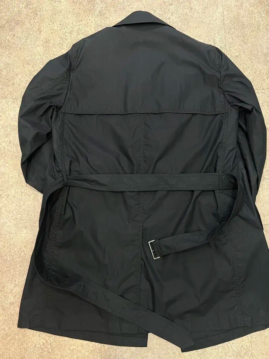 トレンチコート